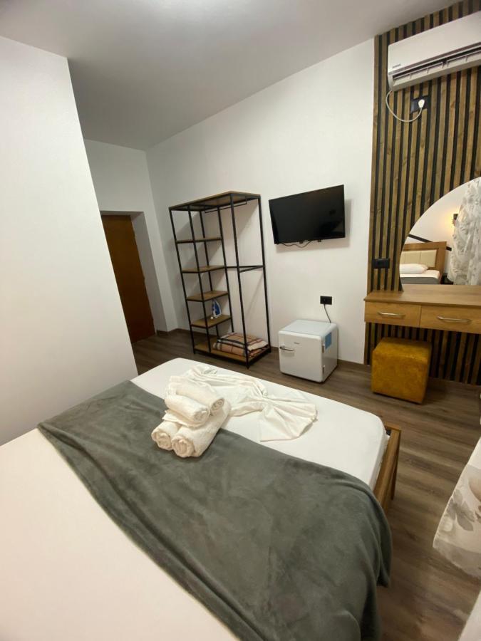 Elti Apartment Sarande Exterior photo