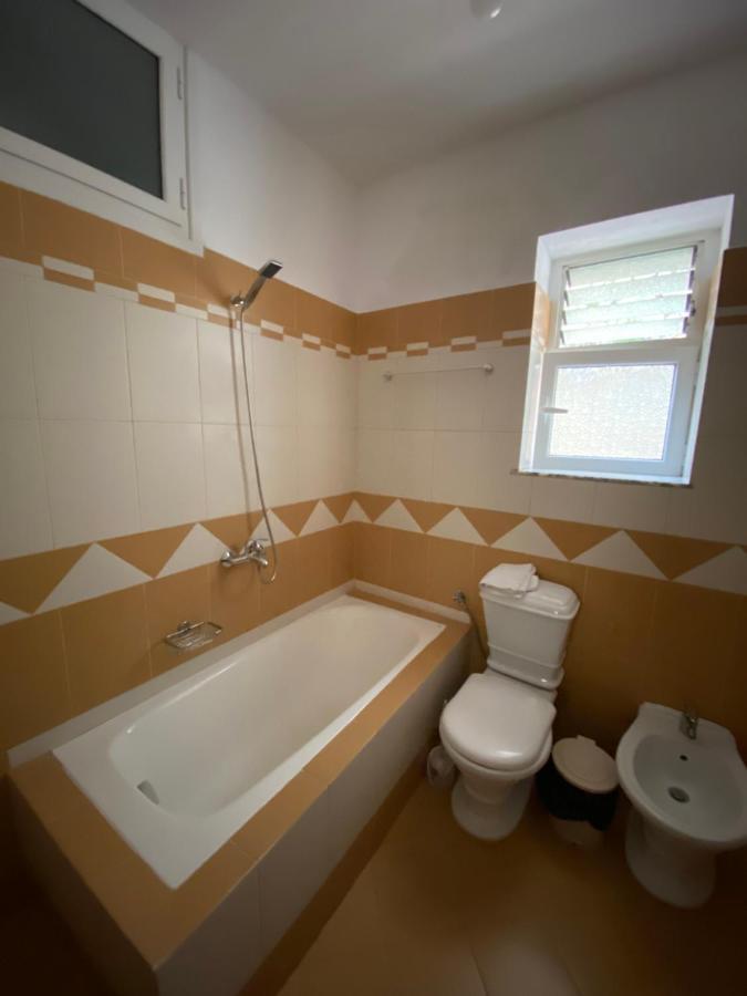 Elti Apartment Sarande Exterior photo